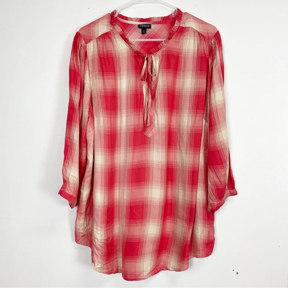 Torrid Ruffle Neck Blouse Womens Plus Size 2X 18 20 Red Pink Plaid Tunic Shirt